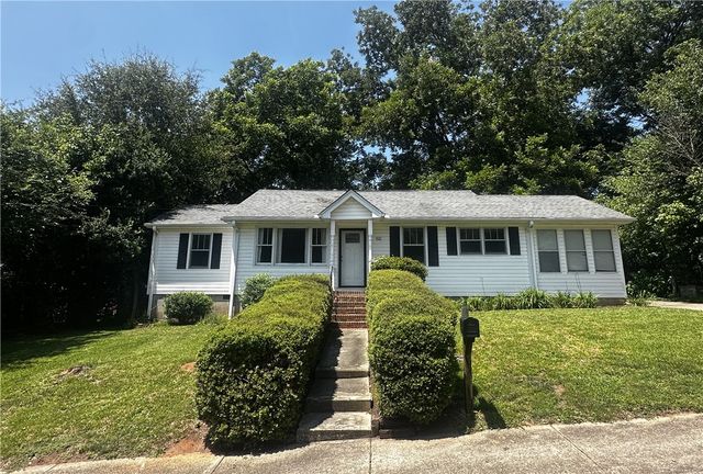 100 S Laurel Street, Walhalla, SC 29691