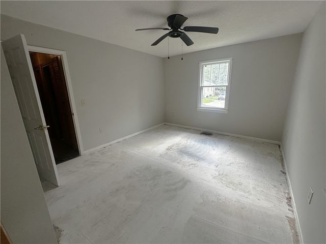 100 S Laurel Street, Walhalla, SC 29691