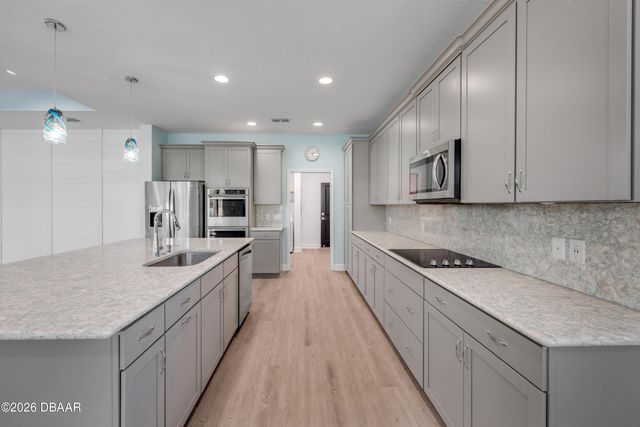 328 Cheeseburger Drive, Daytona Beach, FL 32124