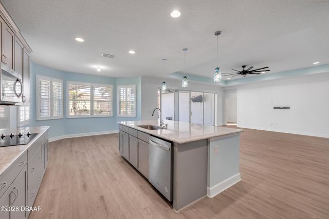 328 Cheeseburger Drive, Daytona Beach, FL 32124