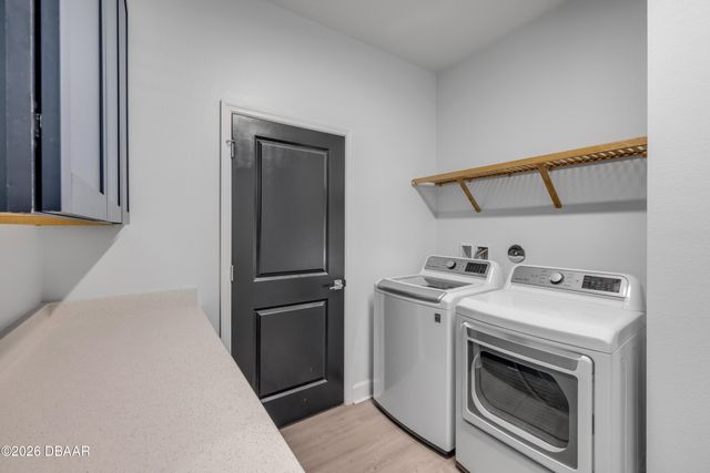 328 Cheeseburger Drive, Daytona Beach, FL 32124