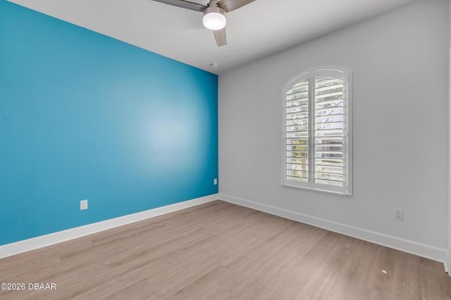 328 Cheeseburger Drive, Daytona Beach, FL 32124