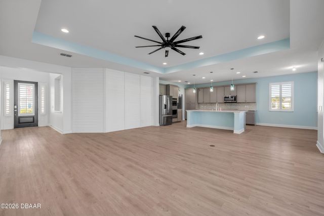 328 Cheeseburger Drive, Daytona Beach, FL 32124