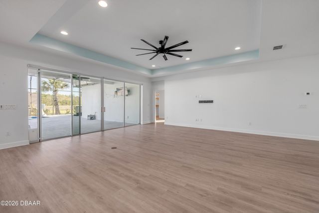 328 Cheeseburger Drive, Daytona Beach, FL 32124