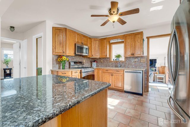 104 Boehmhurst Avenue, Sayreville, NJ 08872