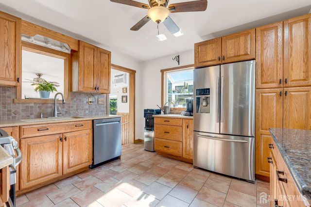 104 Boehmhurst Avenue, Sayreville, NJ 08872