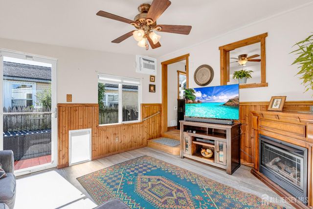 104 Boehmhurst Avenue, Sayreville, NJ 08872