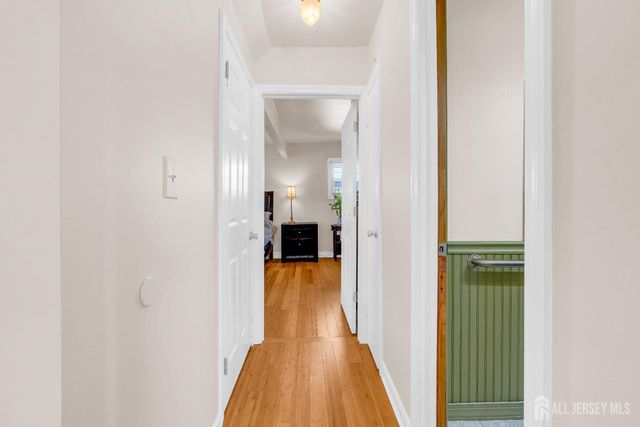 104 Boehmhurst Avenue, Sayreville, NJ 08872