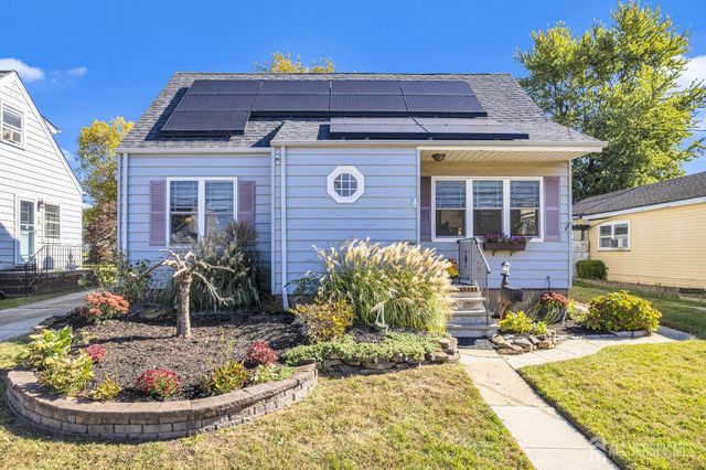 104 Boehmhurst Avenue, Sayreville, NJ 08872