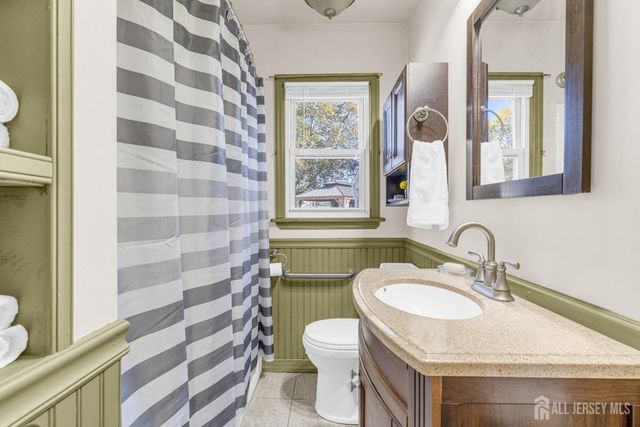 104 Boehmhurst Avenue, Sayreville, NJ 08872