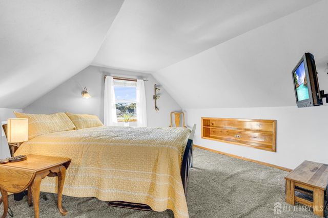 104 Boehmhurst Avenue, Sayreville, NJ 08872