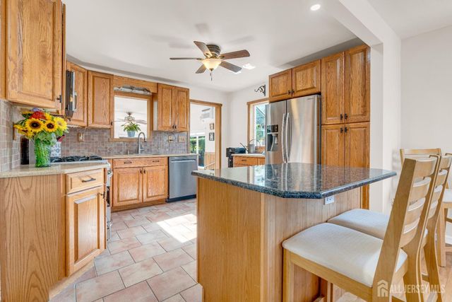 104 Boehmhurst Avenue, Sayreville, NJ 08872