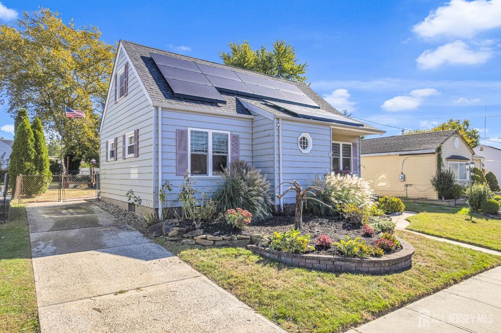 104 Boehmhurst Avenue, Sayreville, NJ 08872