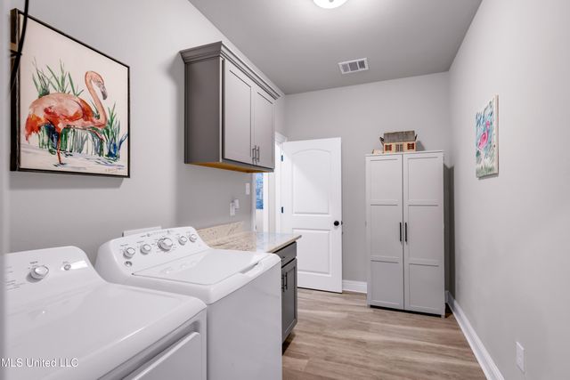 12052 Michael Grace Drive, Gulfport, MS 39503