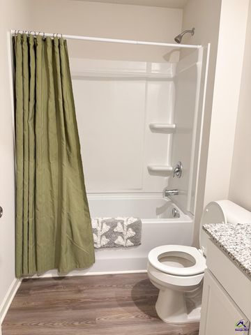 310 London Court, Byron, GA 31008