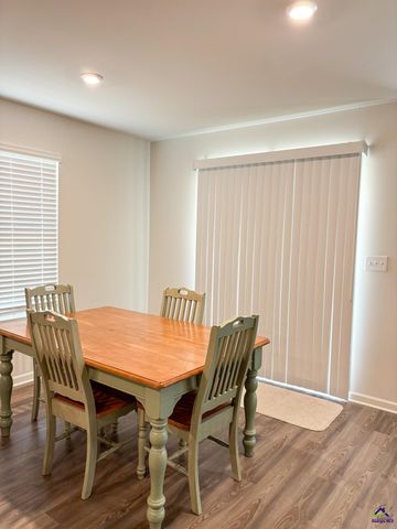 310 London Court, Byron, GA 31008