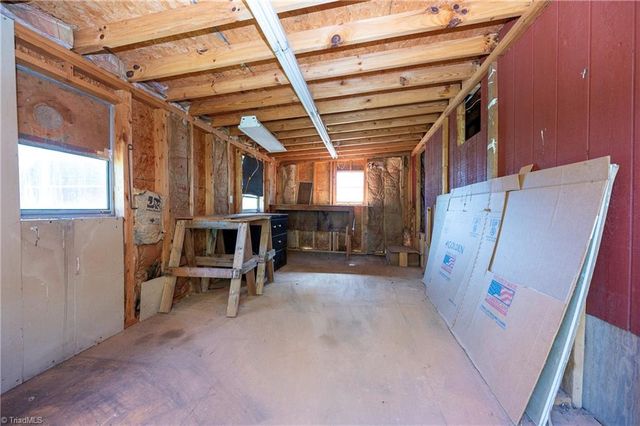 1630 Yadkin Valley Road, Advance, NC 27006