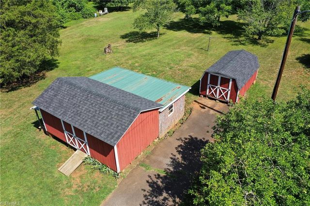 1630 Yadkin Valley Road, Advance, NC 27006