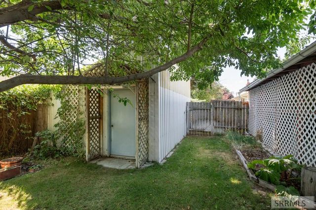 1711 Whitney Street, Idaho Falls, ID 83402
