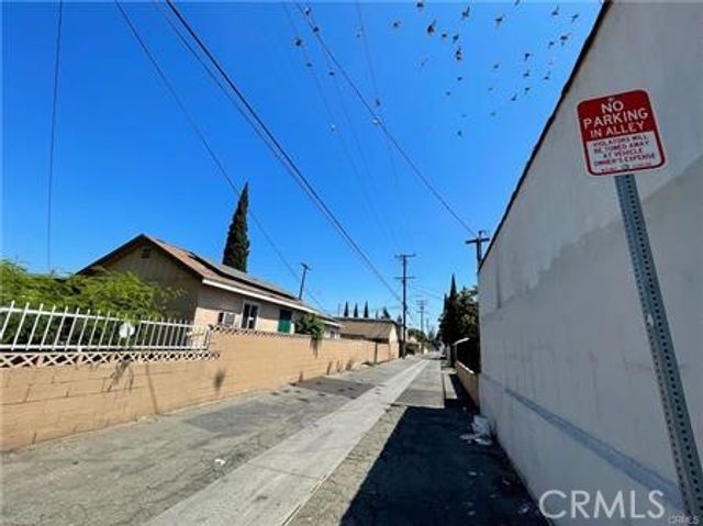 8106 Eastern Avenue, Bell Gardens, CA 90201