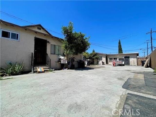 8106 Eastern Avenue, Bell Gardens, CA 90201