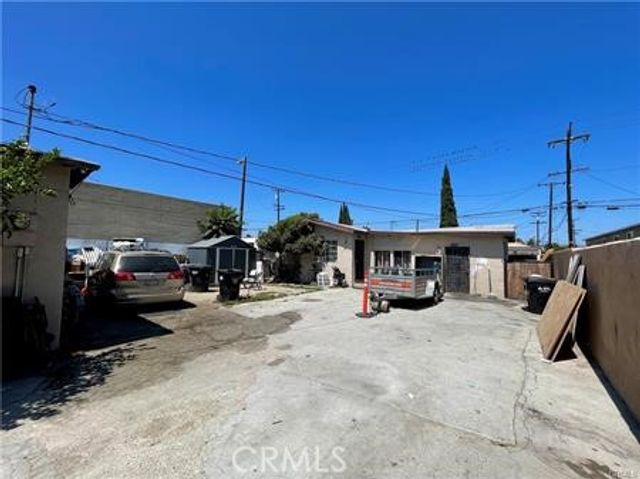 8106 Eastern Avenue, Bell Gardens, CA 90201