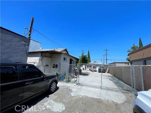 8106 Eastern Avenue, Bell Gardens, CA 90201