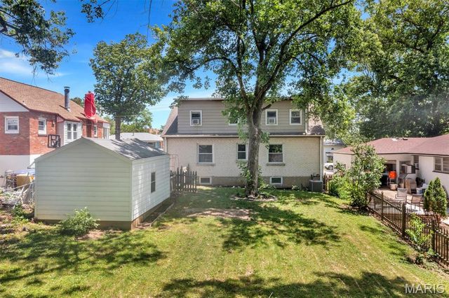 1805 Oconnell Avenue, Overland, MO 63114