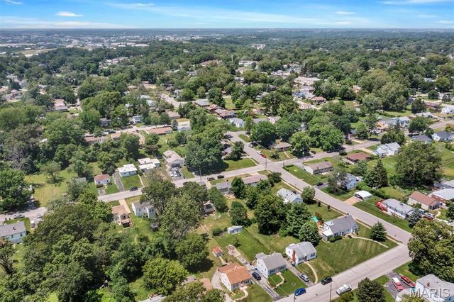 1805 Oconnell Avenue, Overland, MO 63114