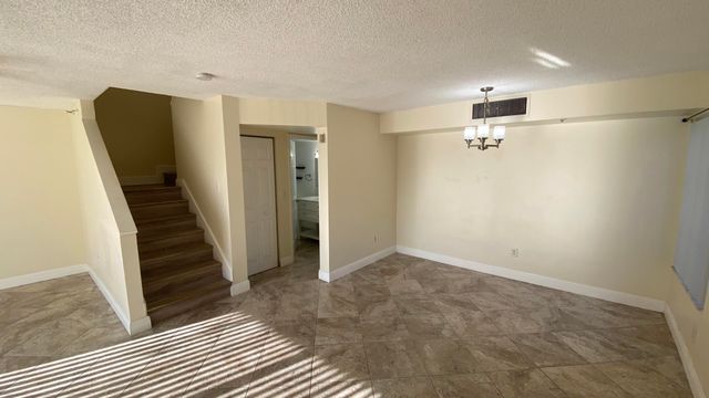 117 Yacht Club Way 111, Hypoluxo, FL 33462