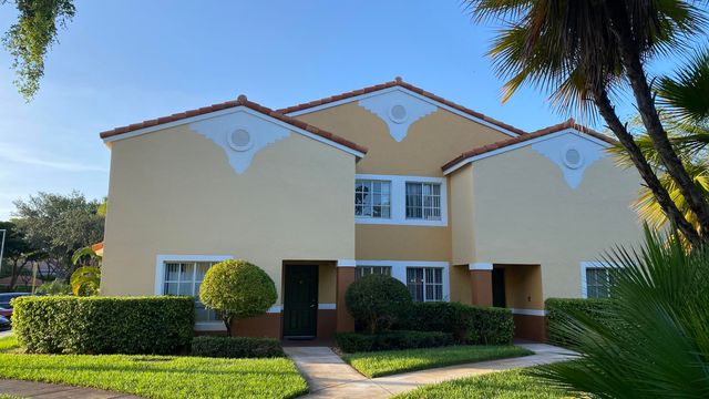 117 Yacht Club Way 111, Hypoluxo, FL 33462