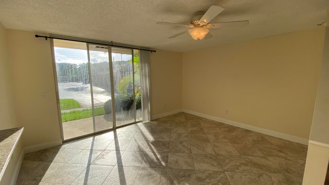 117 Yacht Club Way 111, Hypoluxo, FL 33462