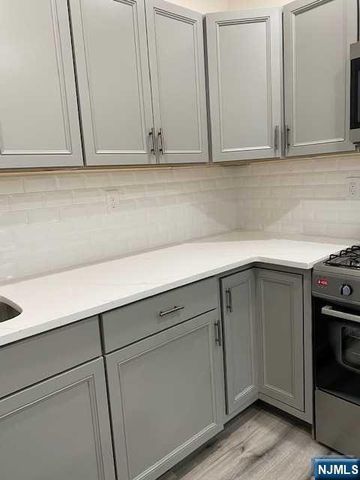 315 70th Street 1, Guttenberg, NJ 07093