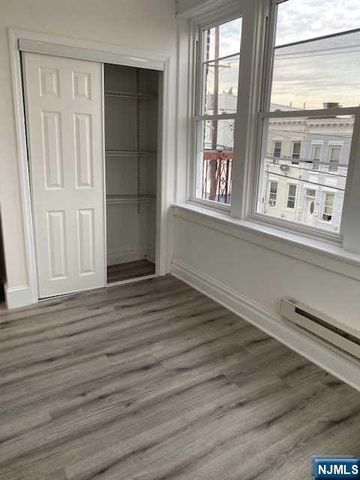 315 70th Street 1, Guttenberg, NJ 07093