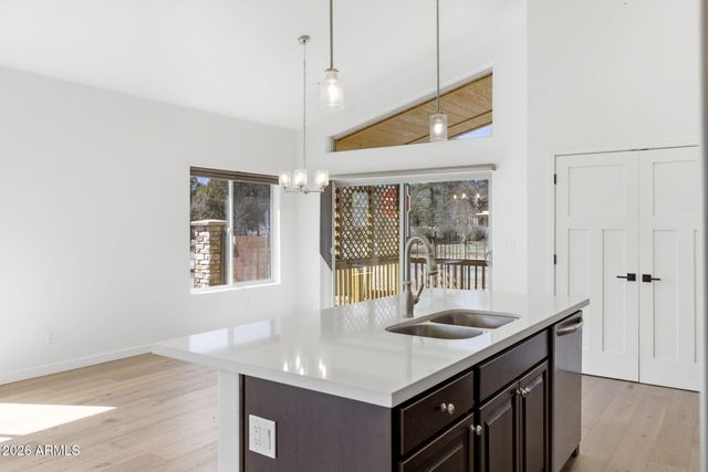 1991 N LAKE BREEZE Road, Lakeside, AZ 85929