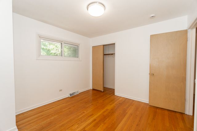 1185 Seymour Avenue, Des Plaines, IL 60016