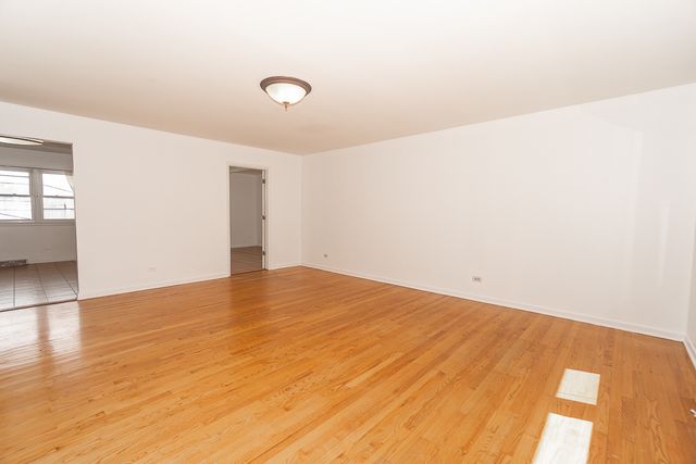 1185 Seymour Avenue, Des Plaines, IL 60016