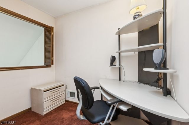 2 Grenoble Ct, Old Bridge Twp., NJ 07747