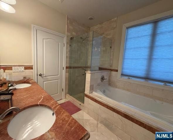 20 W Palisades Boulevard D, Palisades Park, NJ 07650