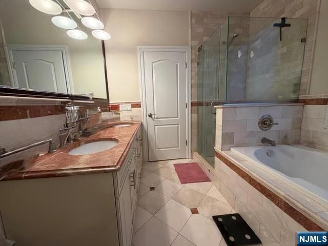 20 W Palisades Boulevard D, Palisades Park, NJ 07650