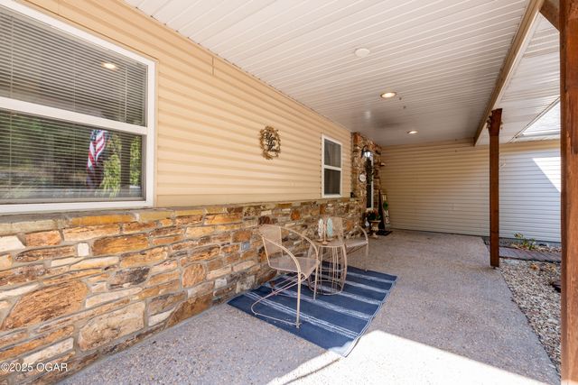 117 Blue Springs Lane, Reed Springs, MO 65737