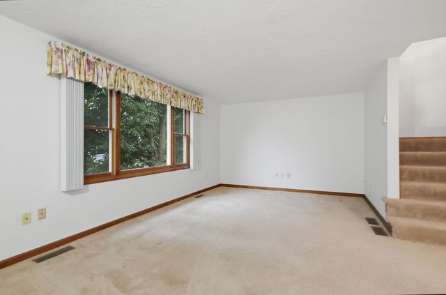 43 Villa Roma Drive 43, Tewksbury, MA 01876