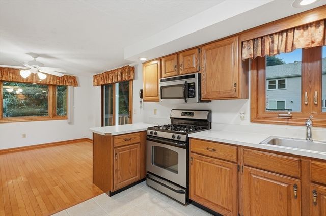 43 Villa Roma Drive 43, Tewksbury, MA 01876