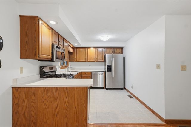 43 Villa Roma Drive 43, Tewksbury, MA 01876