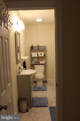 201 HAMPTON CT, Harleysville, PA 19438