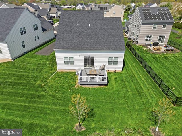 201 HAMPTON CT, Harleysville, PA 19438