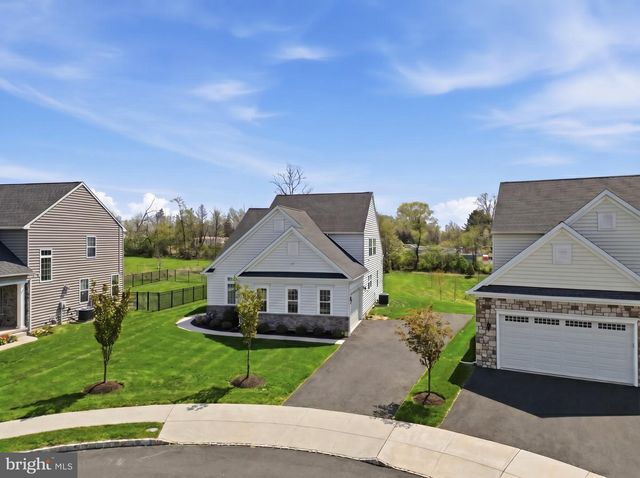 201 HAMPTON CT, Harleysville, PA 19438