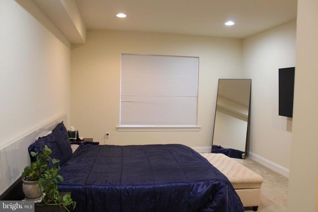 201 HAMPTON CT, Harleysville, PA 19438