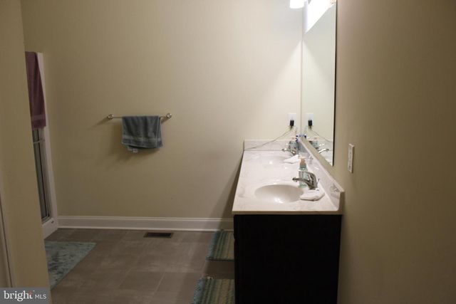 201 HAMPTON CT, Harleysville, PA 19438