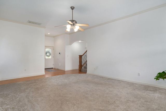5246 E Hackberry Street, Springfield, MO 65809